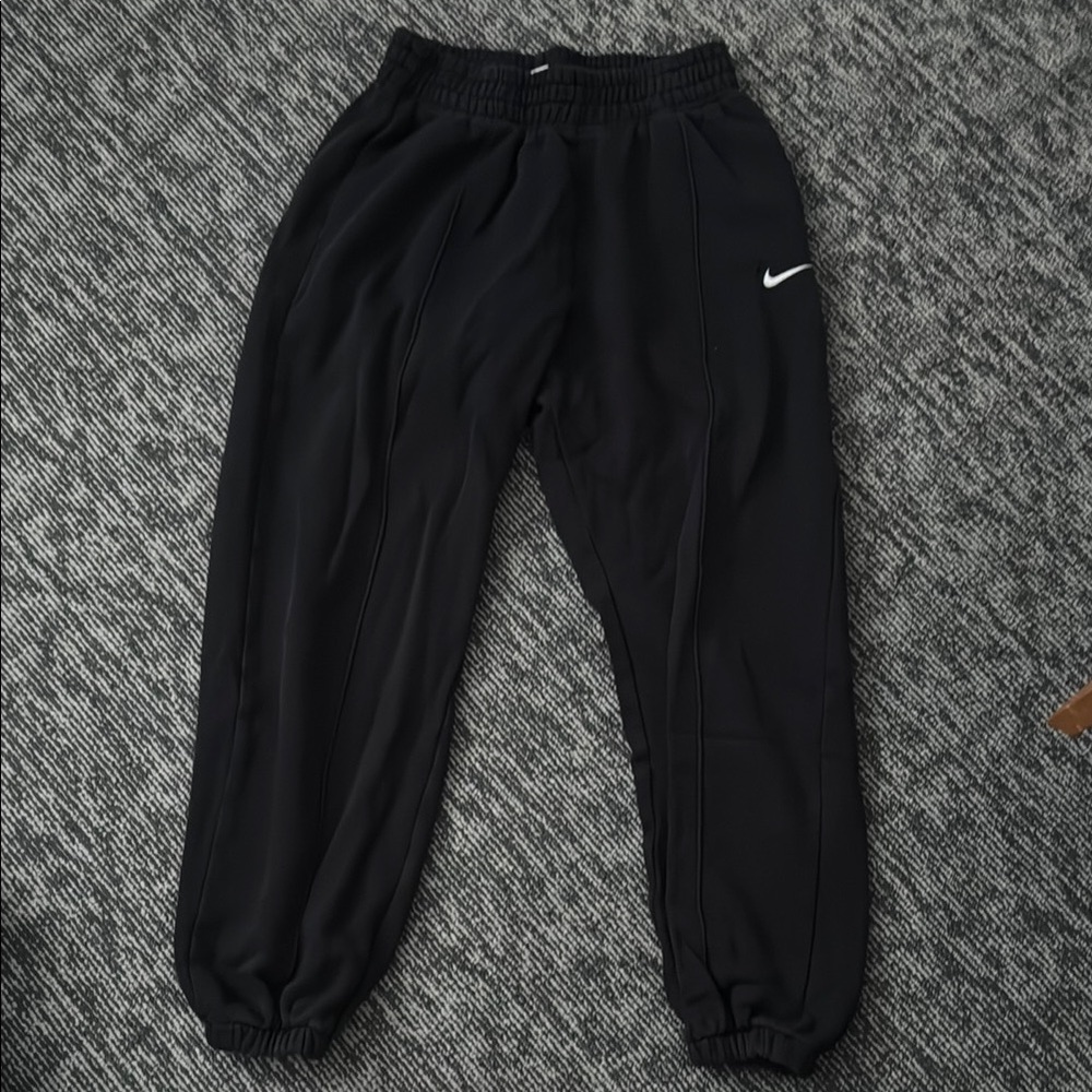 Nike Women’’s Black Jogger Pants